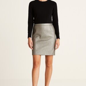 Ann Taylor Metallic Silver Mini Skirt Size 6 NWT